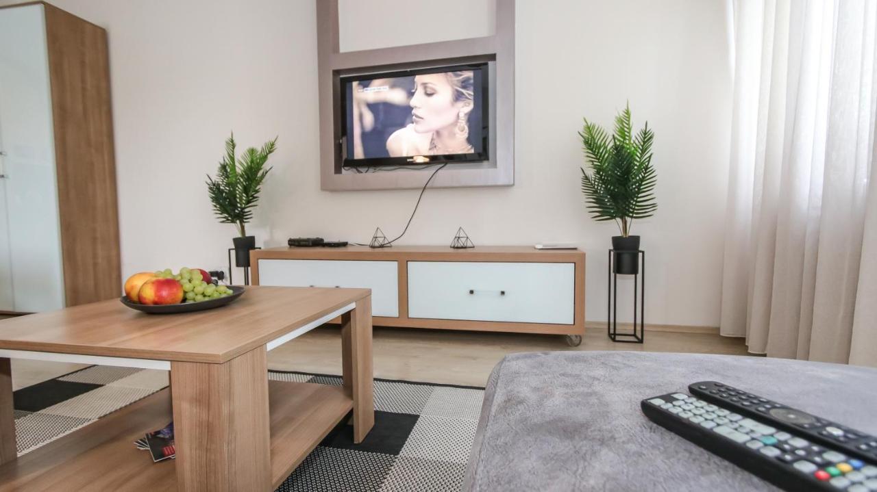 Delta City New Belgrade Apartment Free Public Parking Экстерьер фото